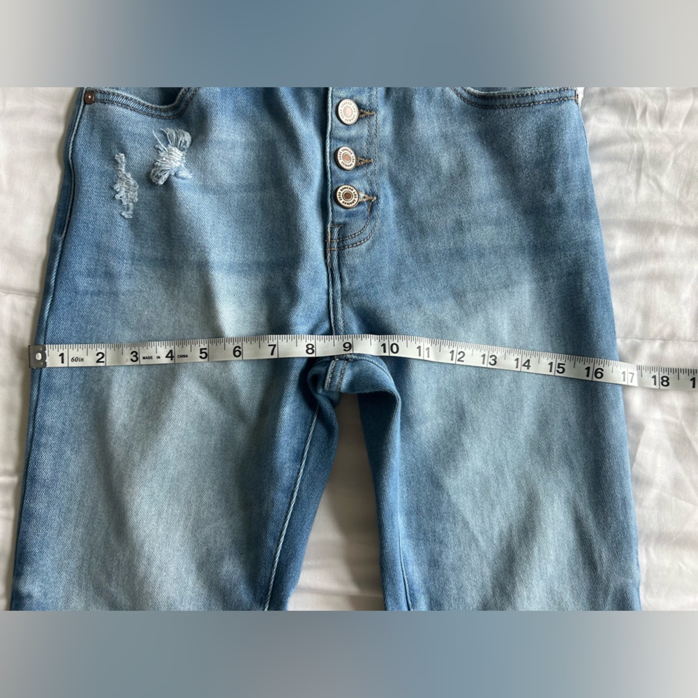 KanCan Gabriella High Rise Curvy Button Fly Flare Jeans Size 25 Light Wash - Picture 15 of 16